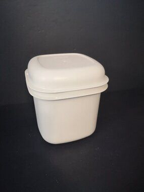 Vintage Tupperware Ice Bucket #1466 w/ Matching Lid #1467 Square Grey 6"